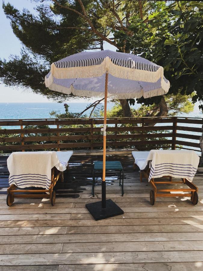 Cabanon Moderne, Les Pieds Dans L'eau, 2 * Le Pradet